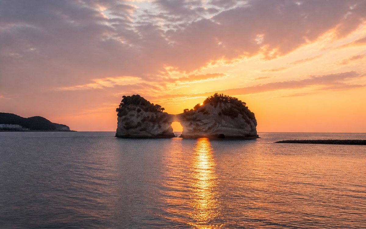 円月島の夕景